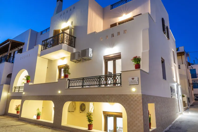 NAXOS DIAMOND Studios Apartments - Image 1