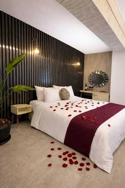 zebra otel buca - Image 1