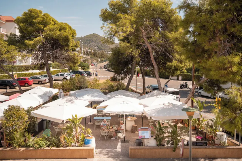 Sitges Beach Hostal - Image 1