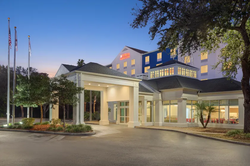 Hilton Garden Inn Tampa North Busch Gardens - Image 1