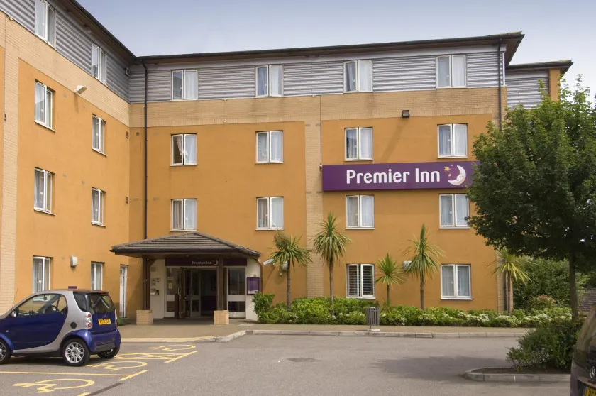 Premier Inn London Croydon - Purley A23 - Image 1