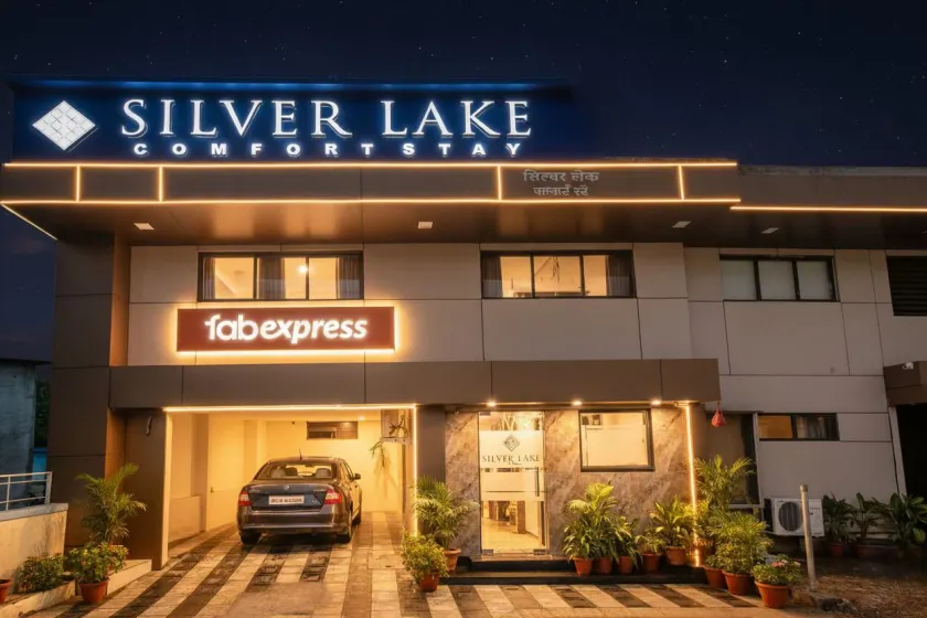 FabHotel Silver Lake - Image 1