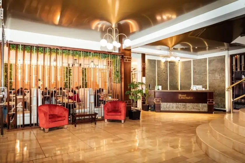 Hotel Libertador - Interior entrance