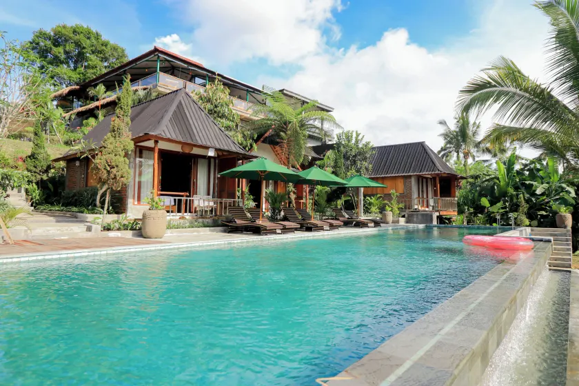 Mina Baturiti Hotel & Resto - Image 1