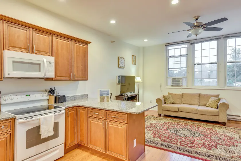 2 Mi to Warren Dunes - Bright Sawyer Apartment! - Image 1