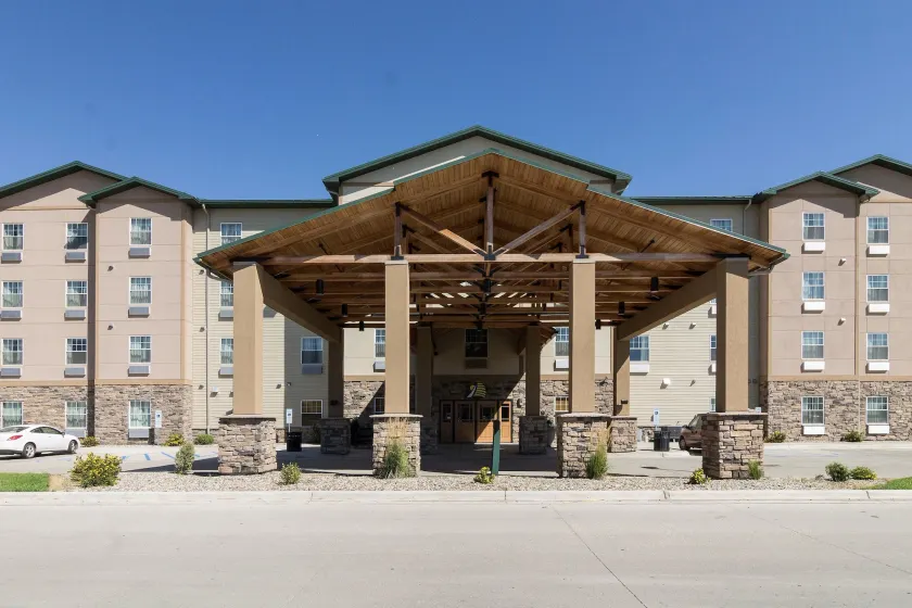 MainStay Suites Williston - Image 1