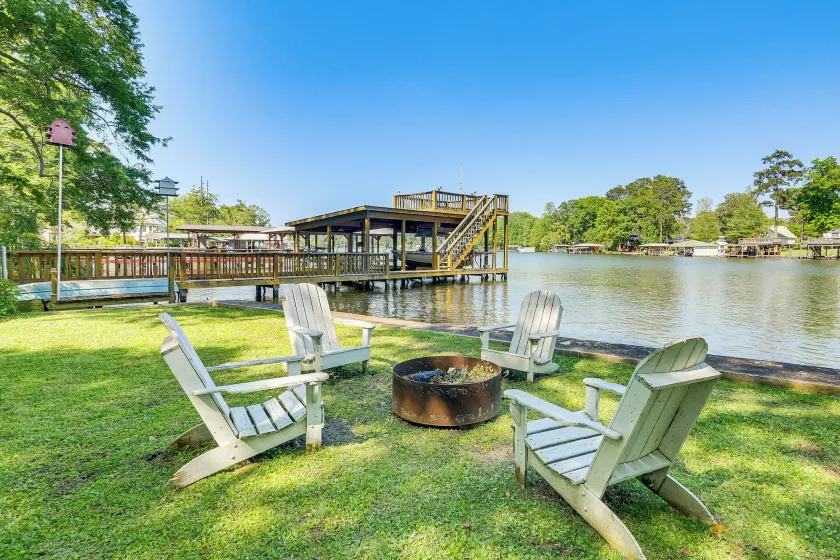 Private Dock + Yard: Lake Blackshear Family Escape - Image 1