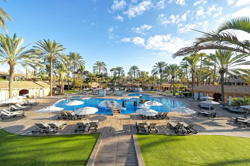 Suites & Villas by Dunas - Image 1