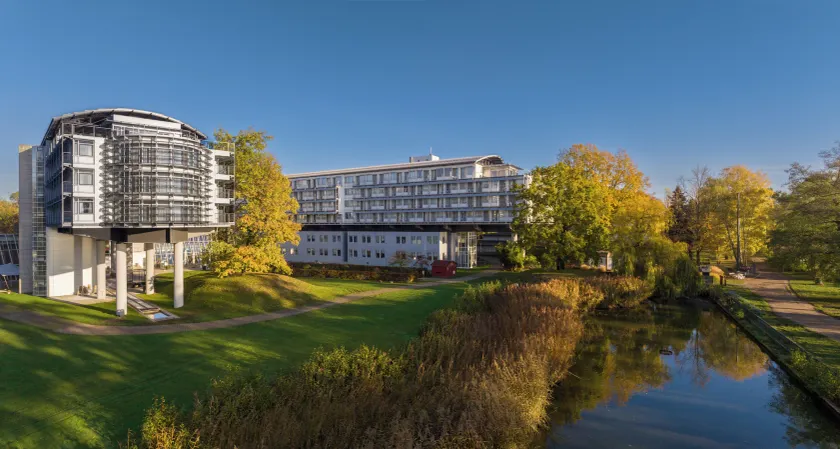 Kongresshotel Potsdam am Templiner See - Image 1