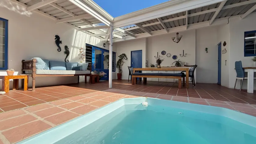 BlueSky Arniston Boutique Guesthouse - Image 1