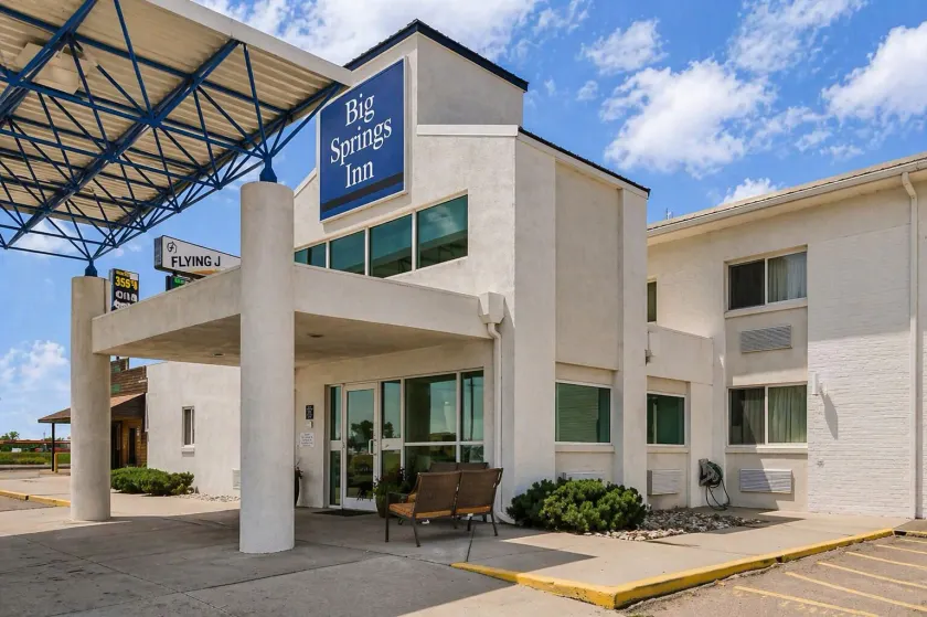 Big Springs Inn - Image 1