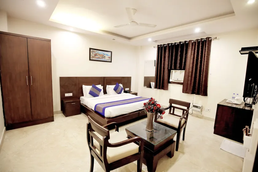 Hotel Paradise Inn - Karol Bagh, New Delhi - Image 1