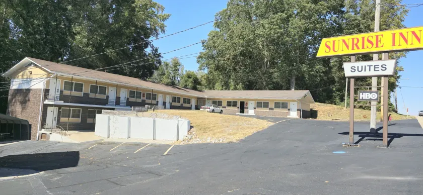 Sunrise Inn - Image 1