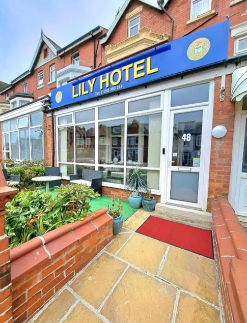 Lily Hotel Blackpool - Image 1