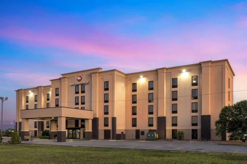 Best Western Plus- Jonesboro - Image 1