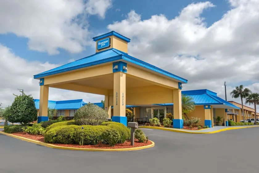 Rodeway Inn Clermont North - Image 1