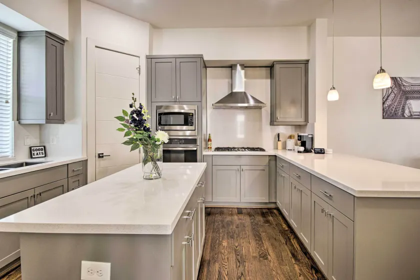 3-Story Home Near Museums, Nightlife & Downtown! - Interiør