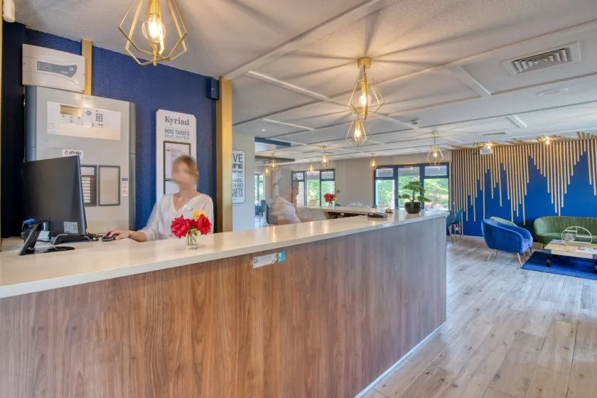 Kyriad Montauban Sud - Albasud - Lobby