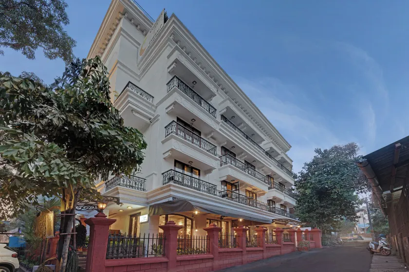 Comfort Inn Emerald,Dapoli - Image 1