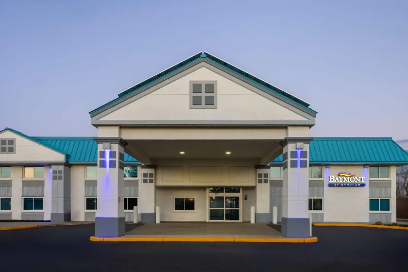 Baymont by Wyndham Westampton - Image 1