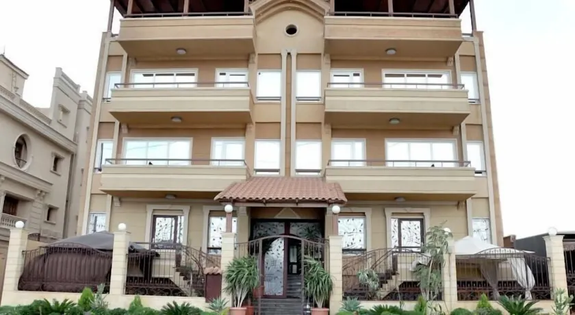 Cairo plaza Guest House - Image 1