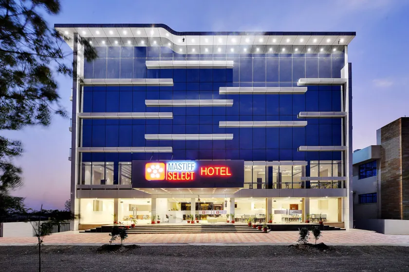 Mastiff Select Gulbarga Hotel - Image 1