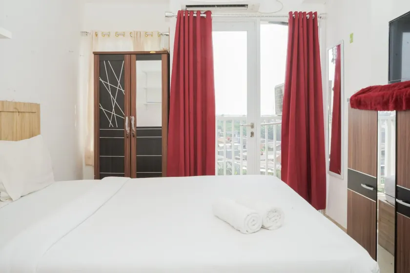 Fully Furnished with Cozy Design Studio Poris 88 Apartment - Room
