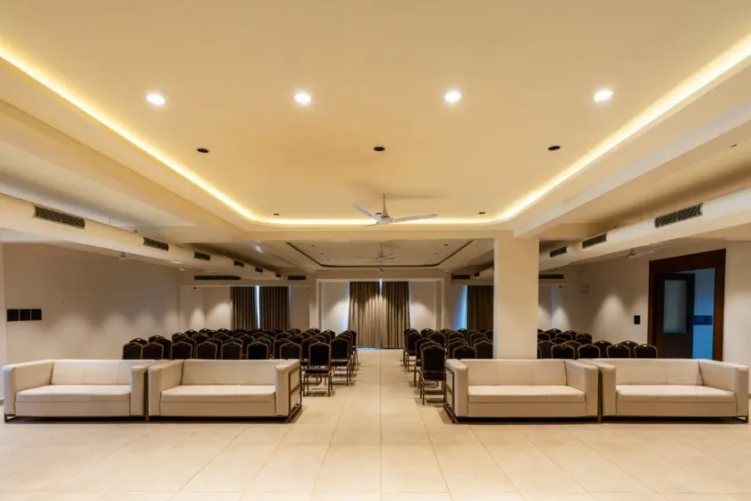 AVM Elite Suites Malur - Sitteområde i lobbyen