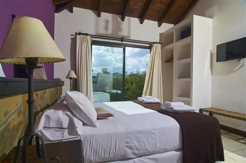Hotel Las Chirimoyas - Image 1