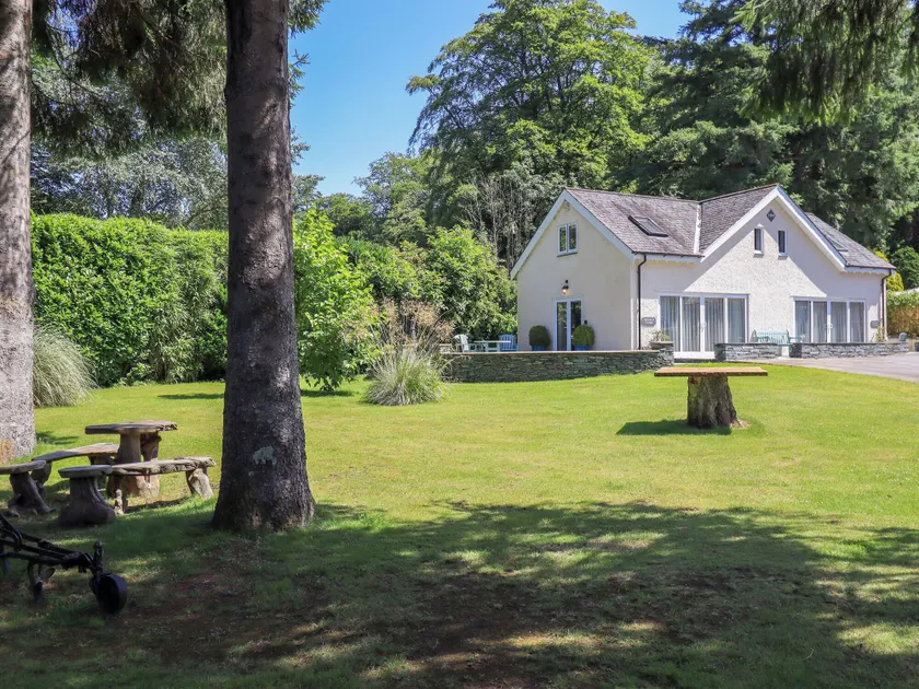Waterhead Cottage - Image 1