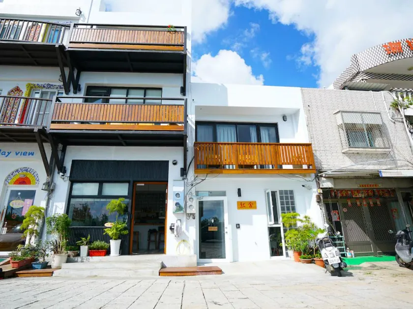 The Red Hotel - Image 1