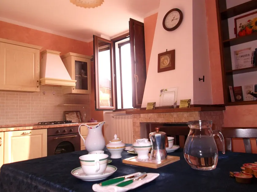 Dolcedorme Bed And Breakfast - Image 1