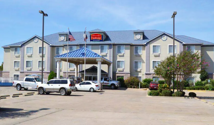 FairBridge Inn & Suites Cleburne - Image 1