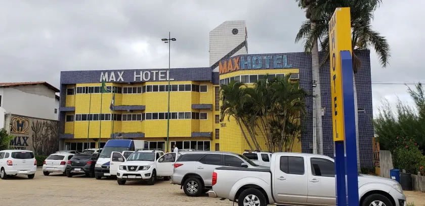 Max Hotel - Image 1