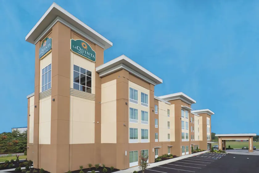 La Quinta by Wyndham Paducah - Image 1