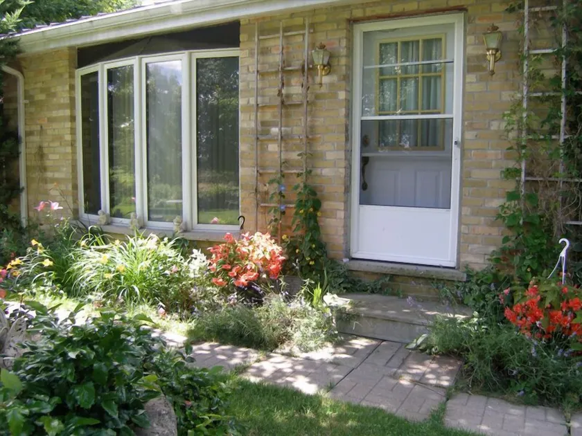 A Valley View Bed & Breakfast - Image 1