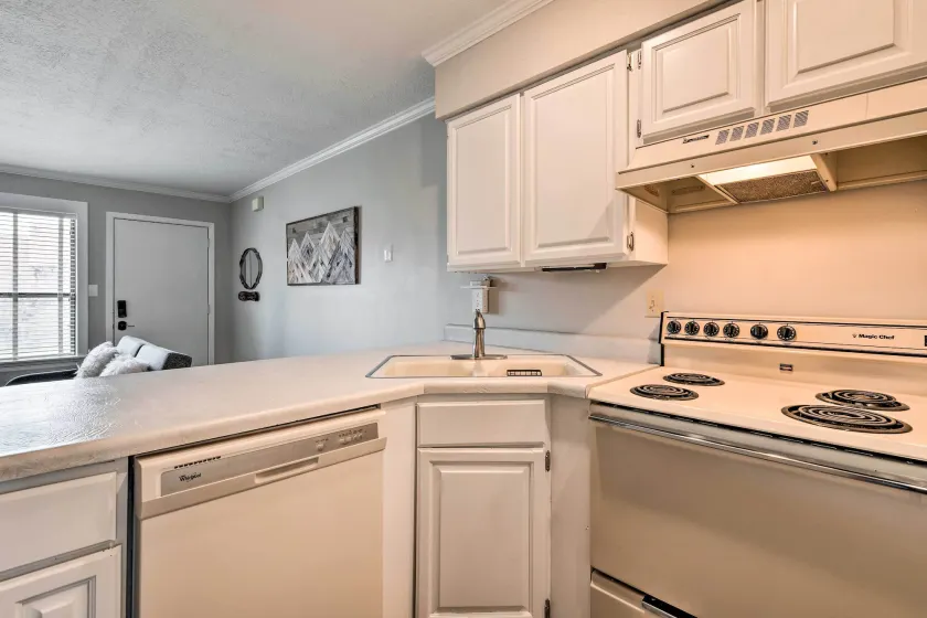 Wolf Creek Lodge Condo in Eden, UT - Relaxing Mountain Retreat - Interiør
