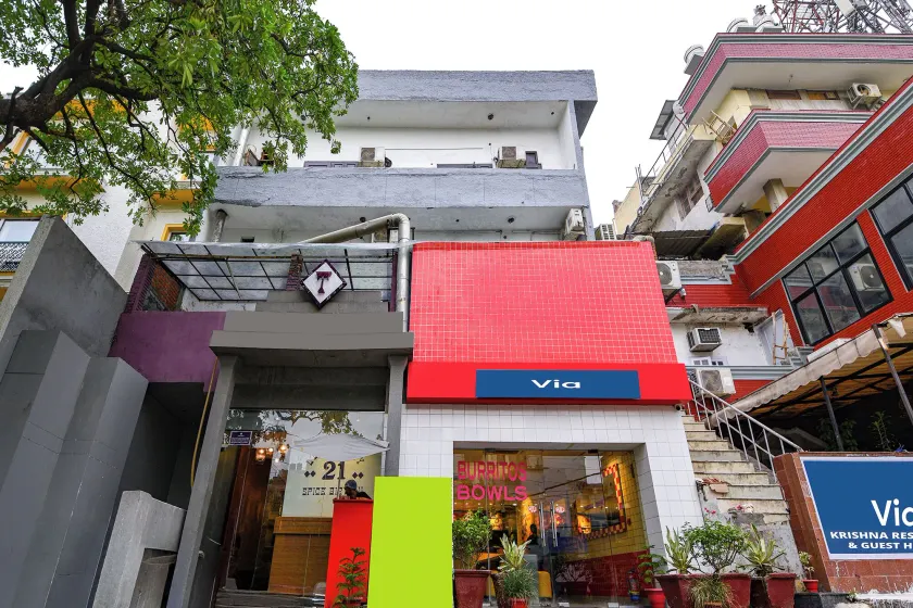 Via Krishna Residency - Nr. Nehru Place Metro - Image 1