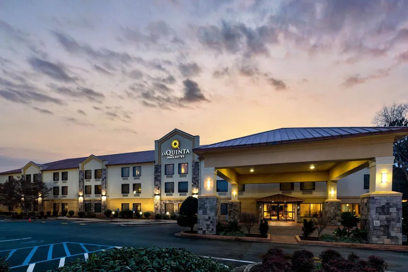 La Quinta by Wyndham LaGrange / I-85 - Image 1