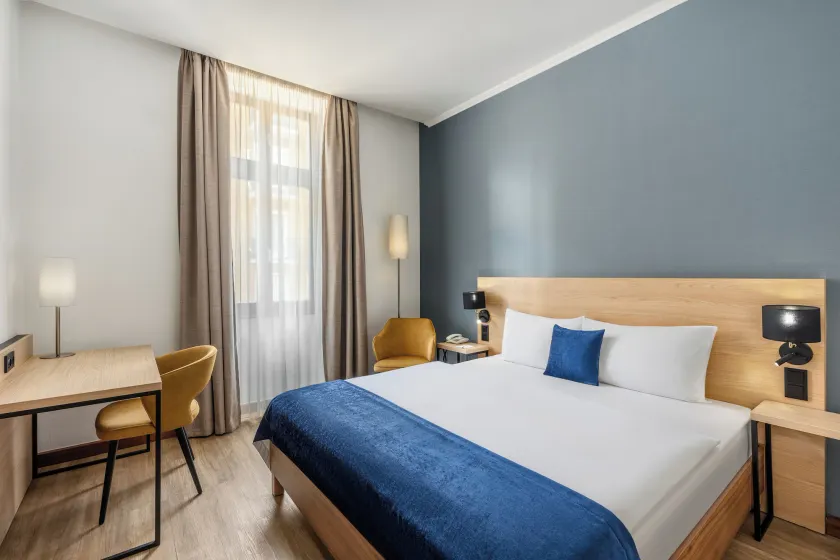 Hotel Bristol Budapest - Image 1