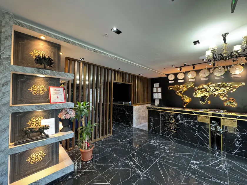 Grand Lara Hotel & Apartments - Image 1