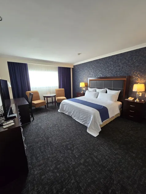 Hotel Two Select - Image 1