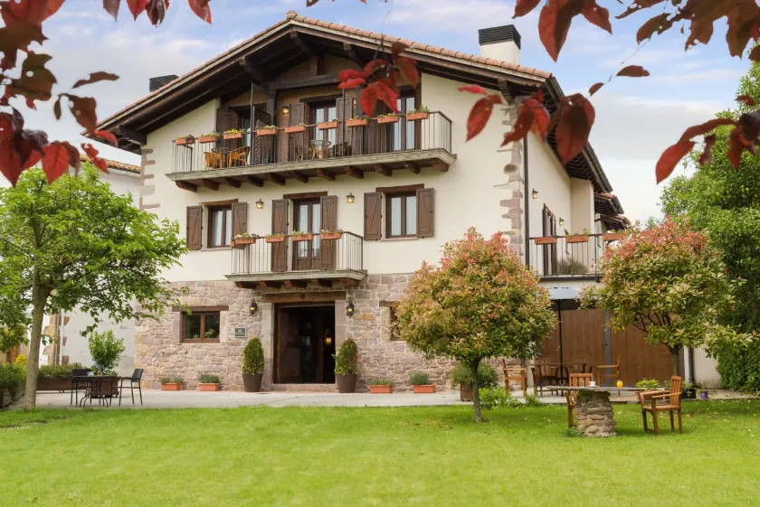 Hotel Rural Iribarnia - Image 1