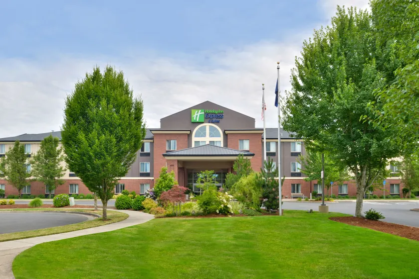 Holiday Inn Express & Suites Albany by IHG - Image 1