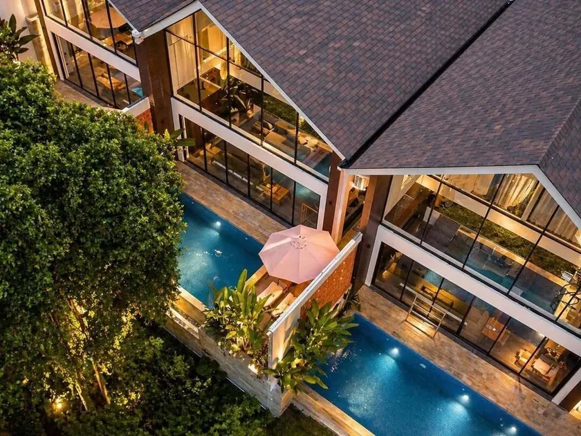 Moon Rock Villas - Image 1