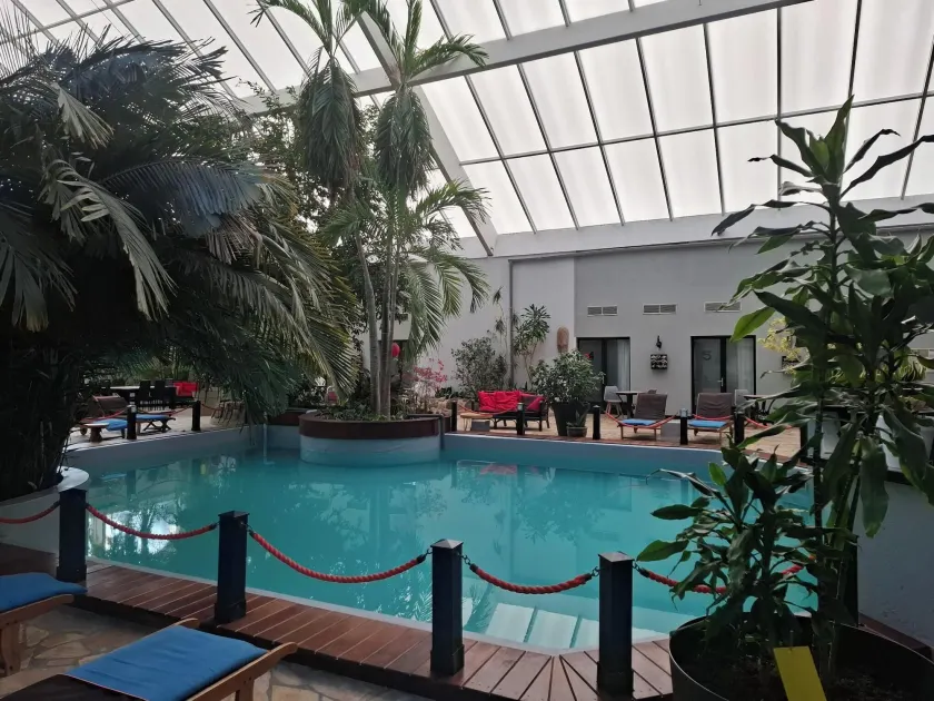 Tropical Hotel - Image 1