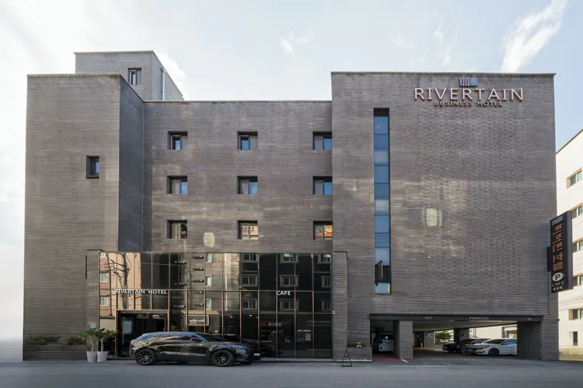 Rivertain Hotel Gyeongju - Image 1
