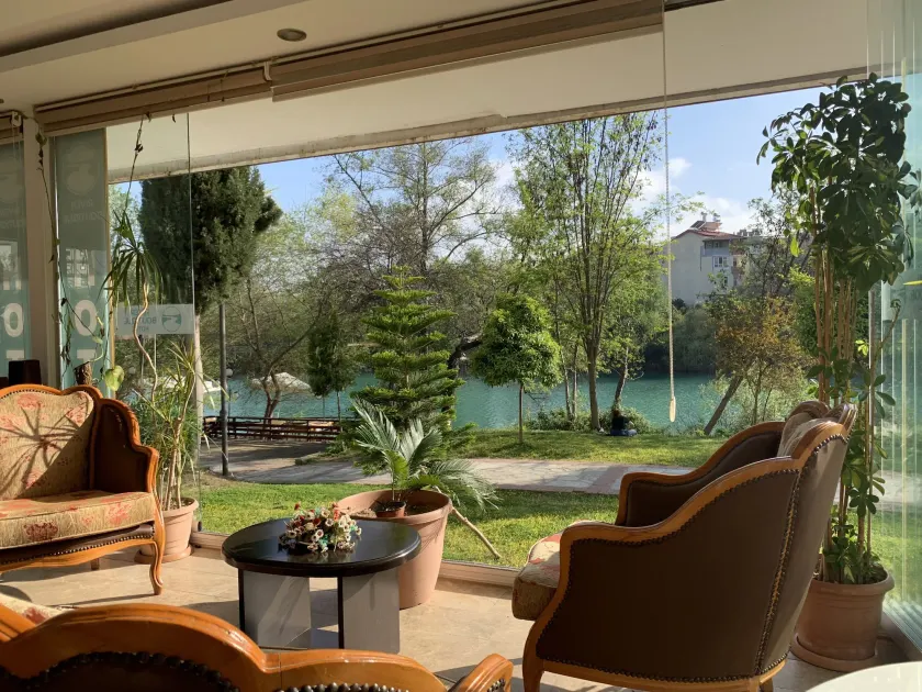 River Hotel - Image 1
