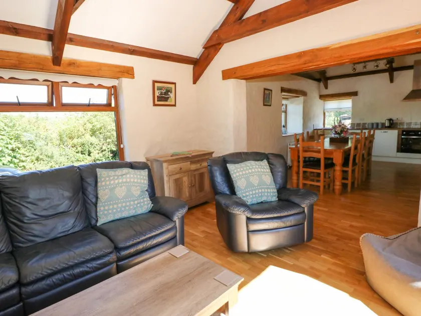 Stable Cottage - Image 1