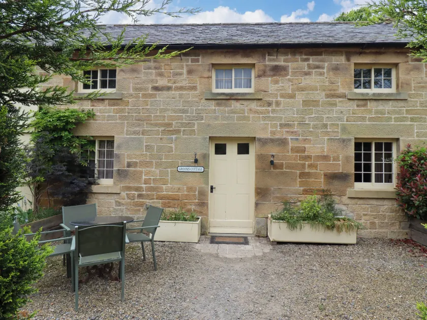Grooms Cottage - Image 1